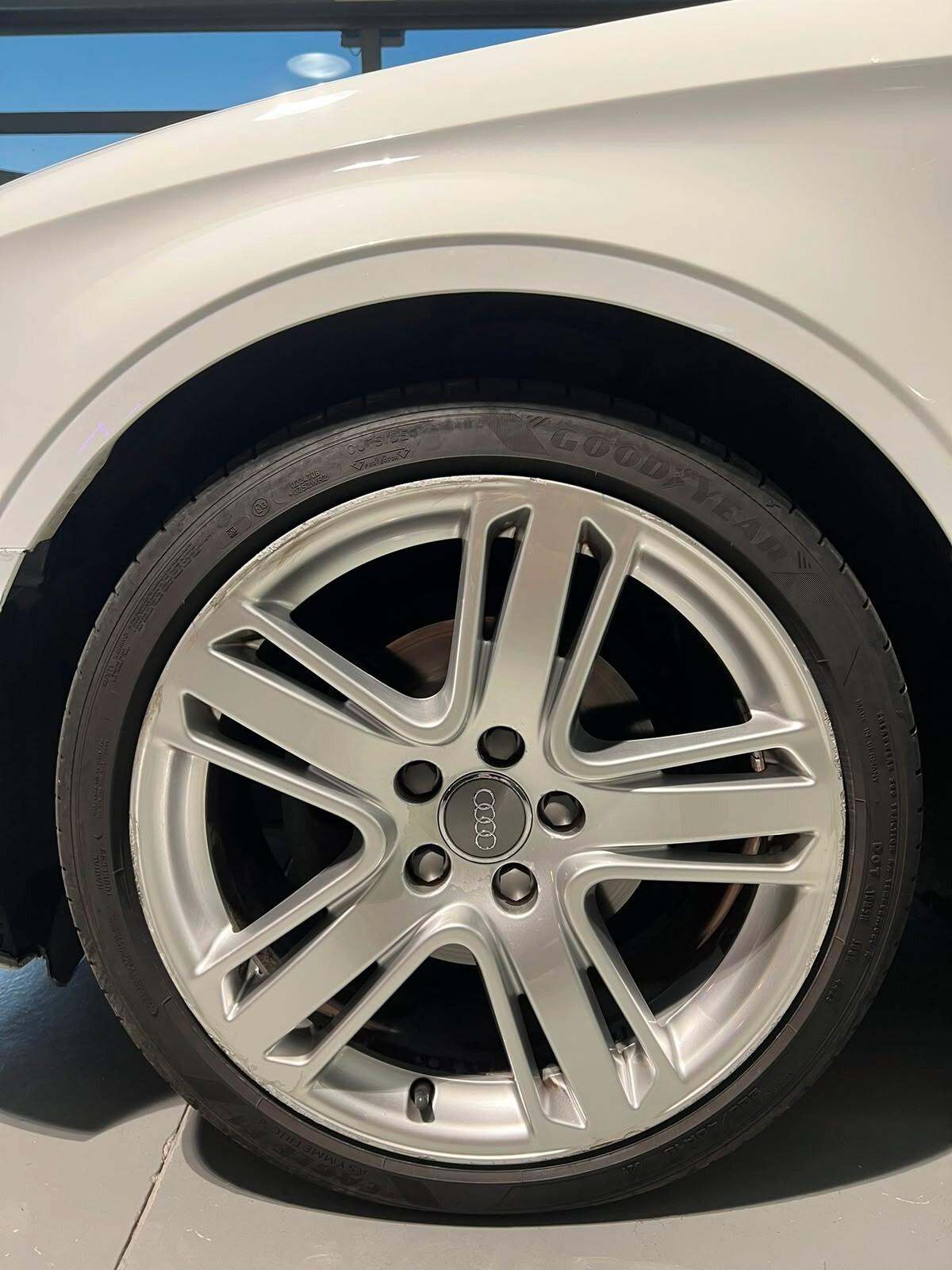 Audi A3 1.6 TDI clean diesel S tronic Ambition