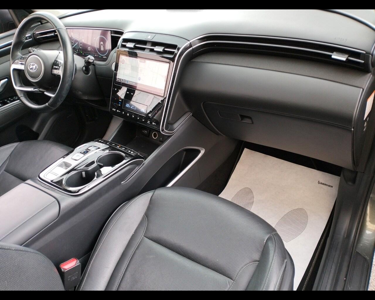 HYUNDAI Tucson 3ª serie Tucson 1.6 HEV aut. Ex...