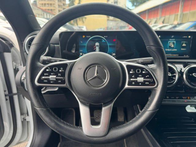 MERCEDES-BENZ CLA 180 Automatic Shooting Brake Sport