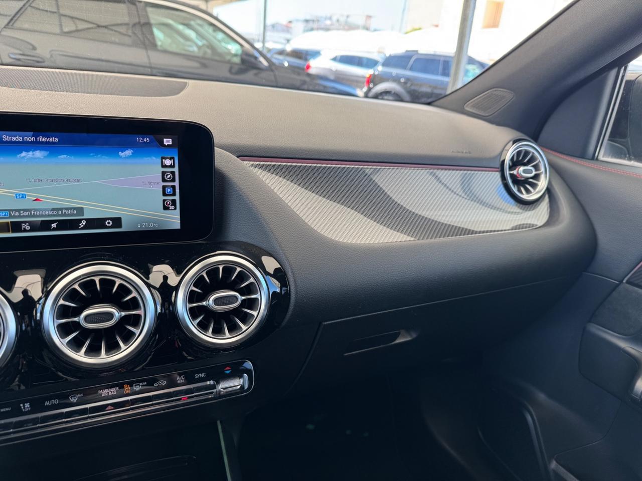 MERCEDES-BENZ GLA 200 d AUTOMATIC. PREMIUM AMG