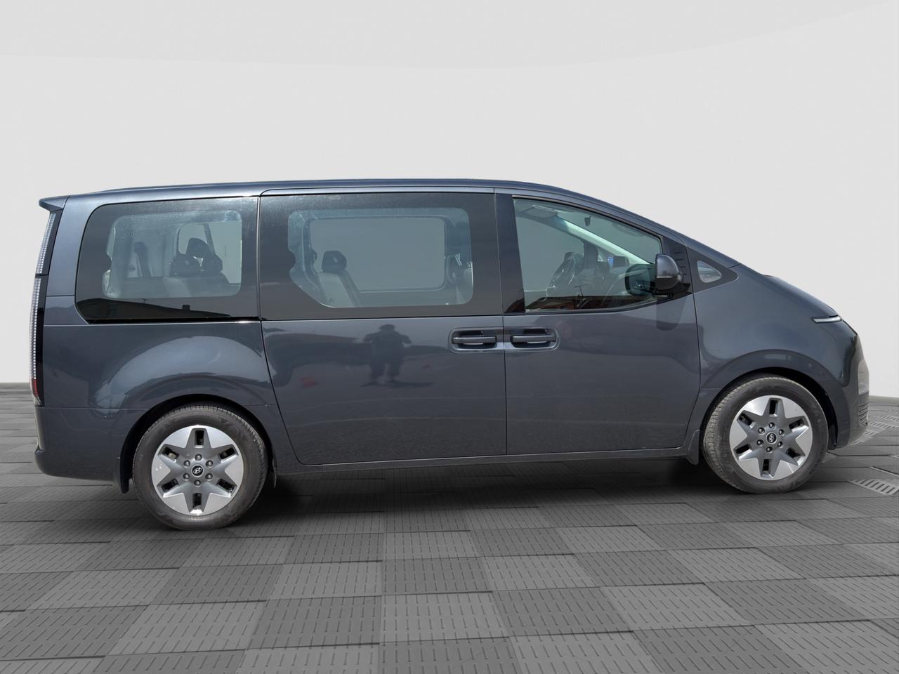HYUNDAI Staria 2.2 AT AWD 9 posti Wagon
