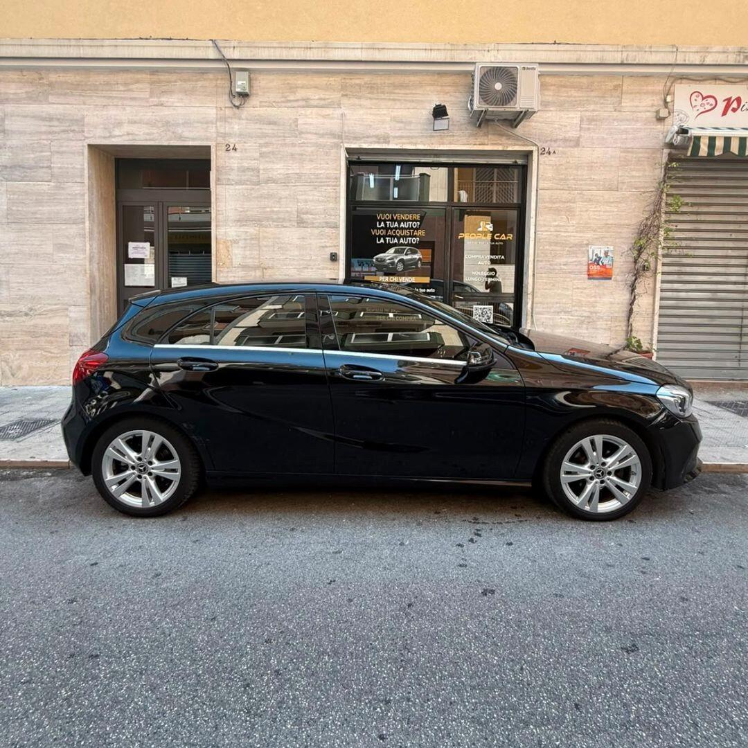 Mercedes A 180d Aut - 109 CV
