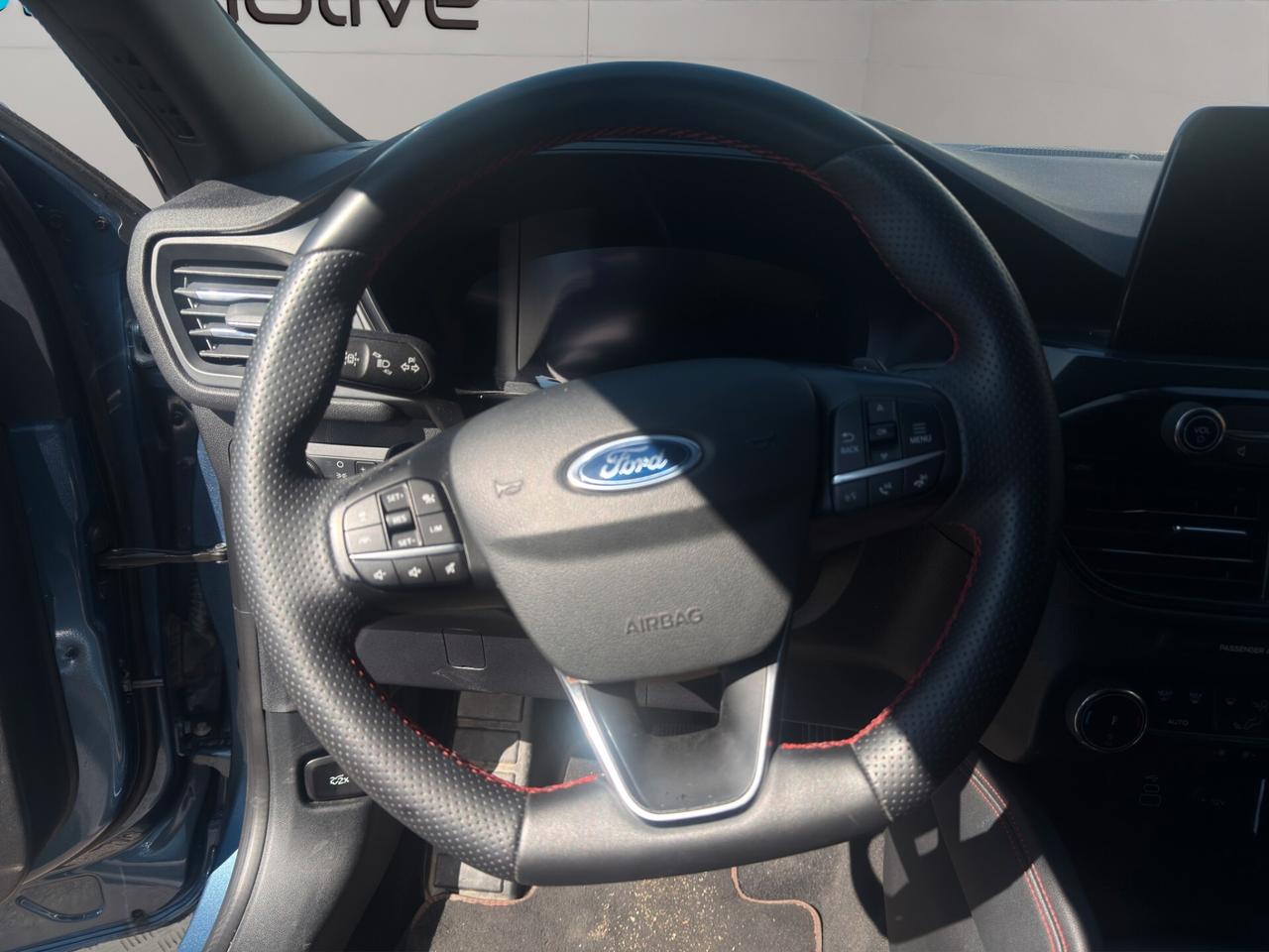 Ford Kuga 1.5 TDCI 120 CV S&S 2WD Titanium