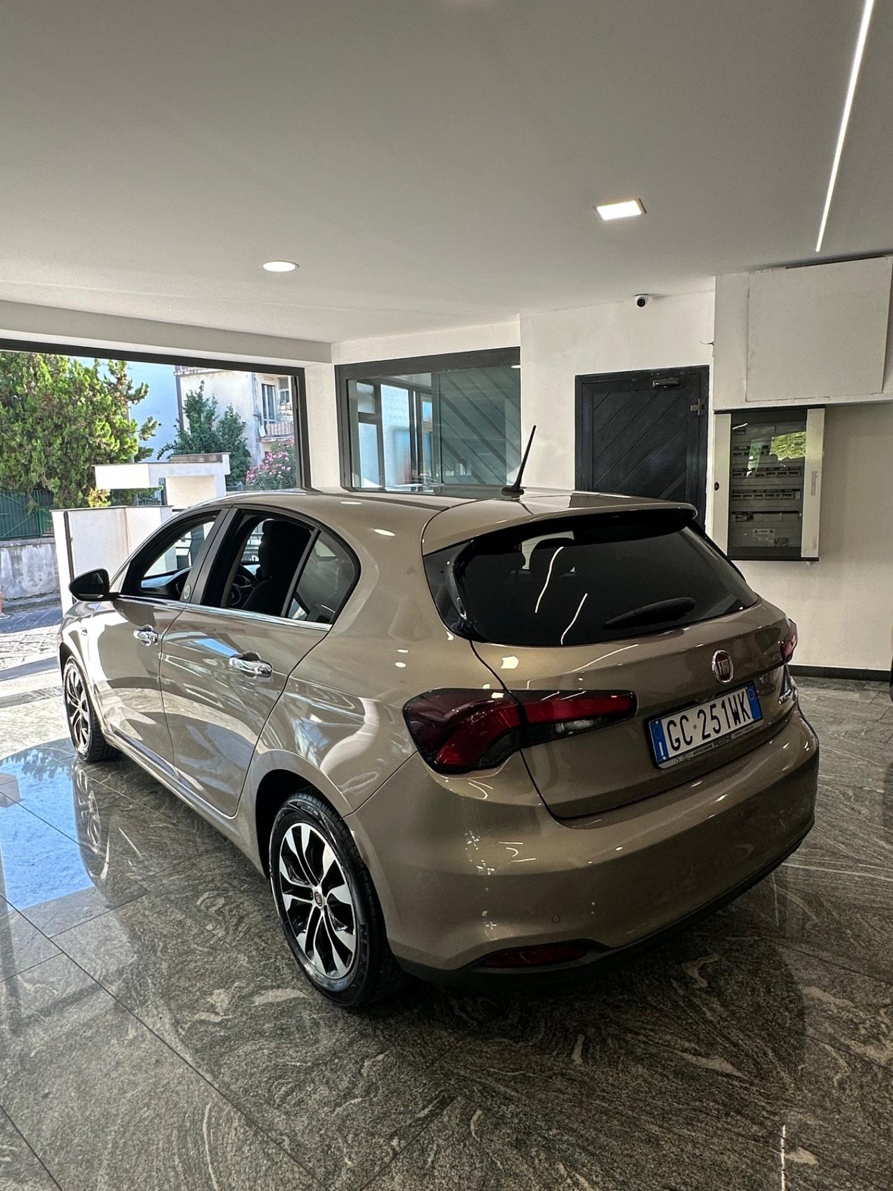 Fiat Tipo 1.6 Mjt S&S 5 porte Mirror