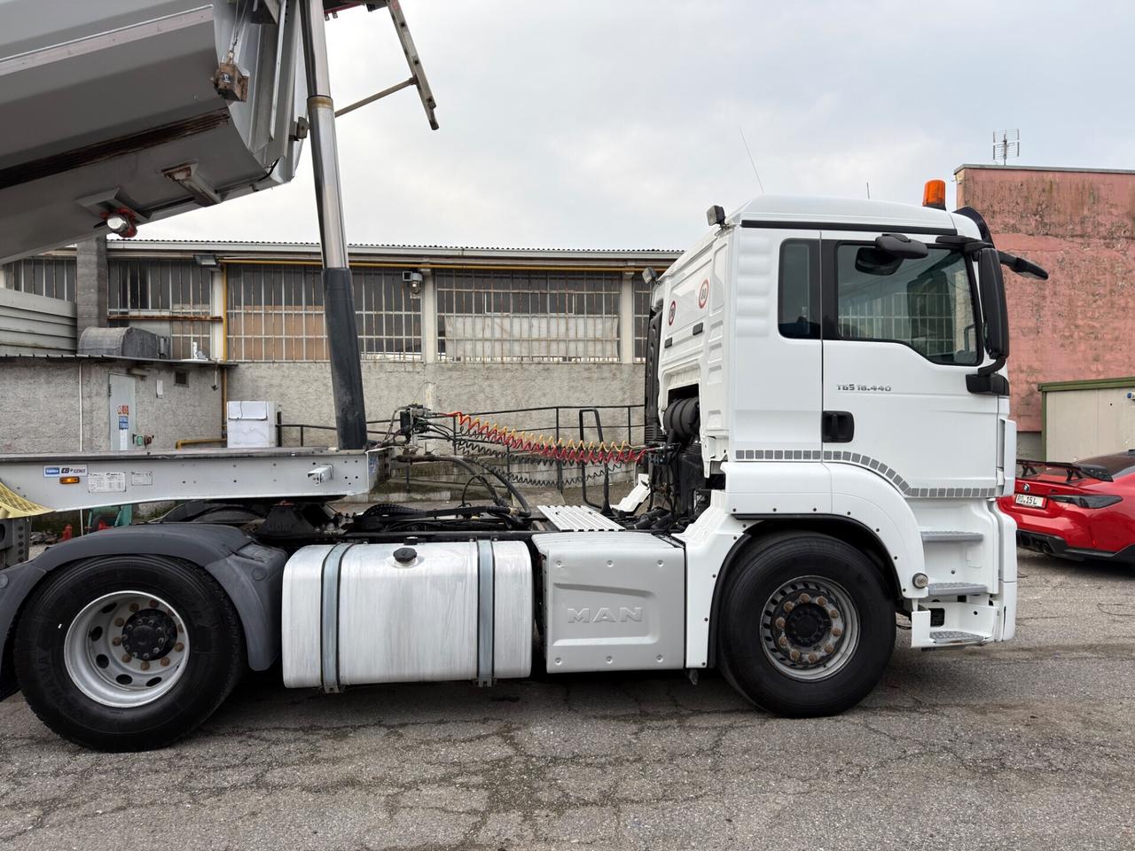 Man tgs 18.440 euro6 motore d26. 2015 manuale