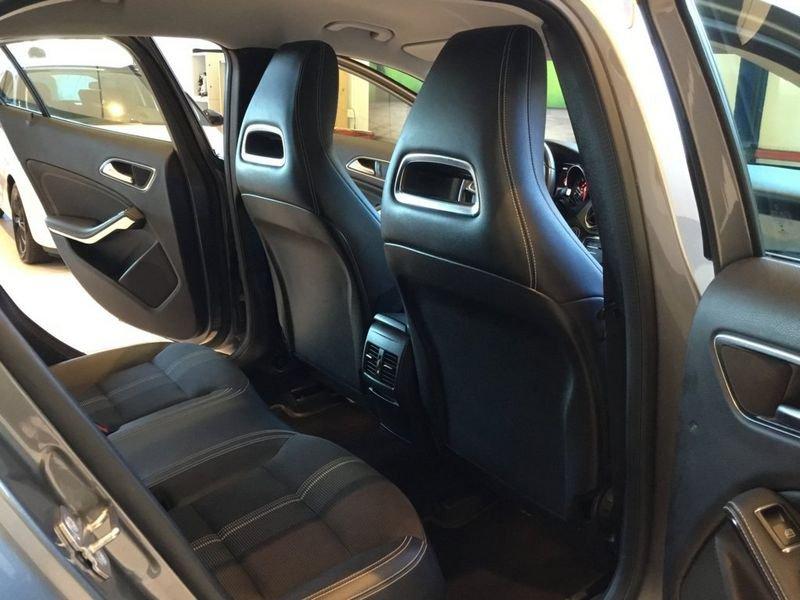 Mercedes-Benz GLA GLA 200 d Business