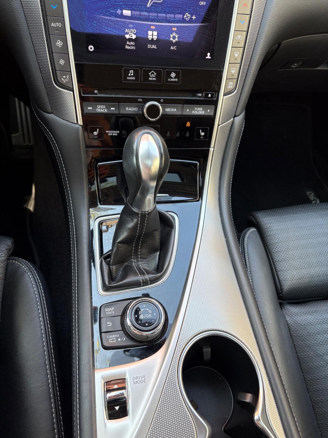 Infiniti Q50 S Hybrid 364CV 2013
