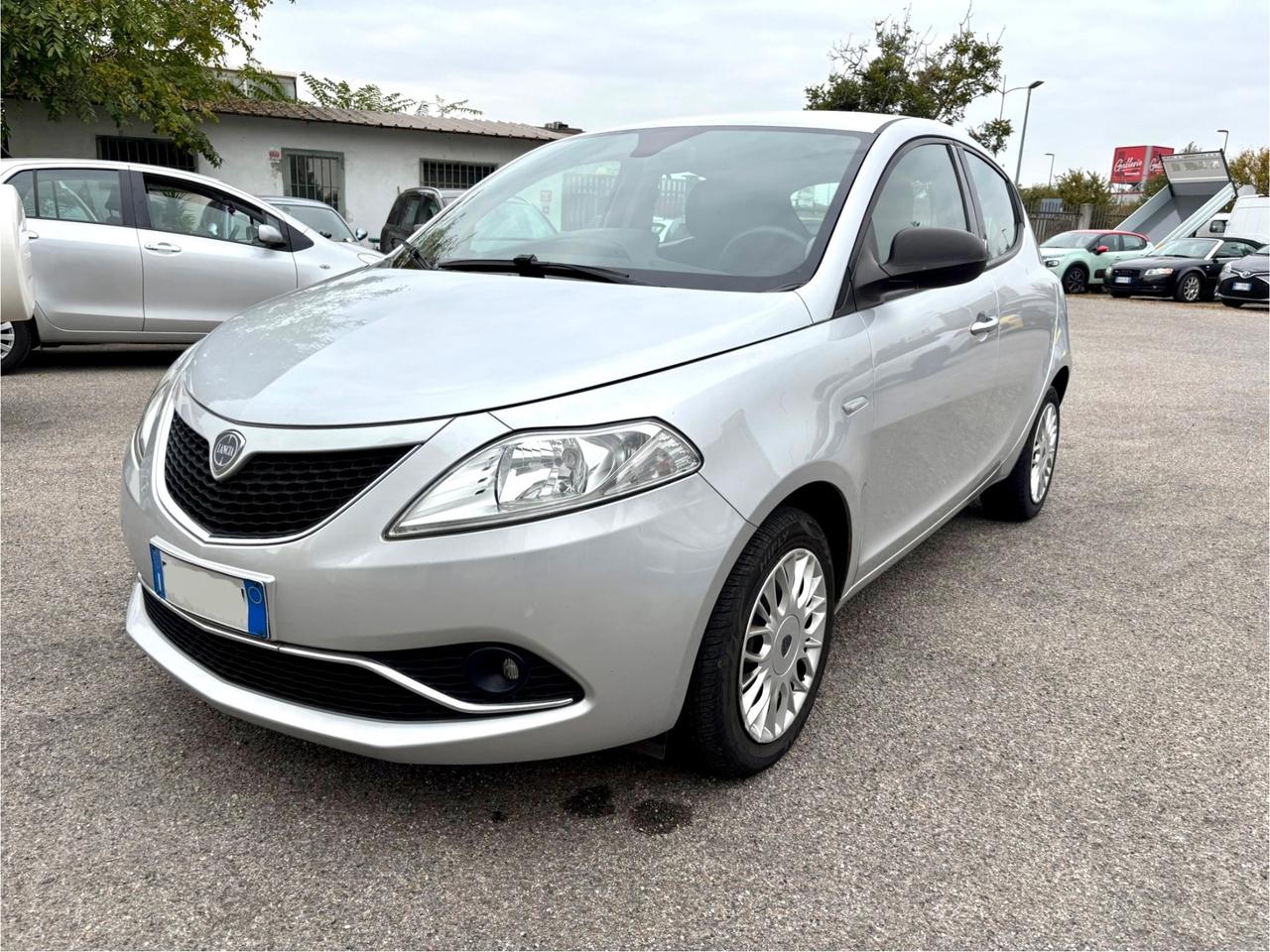 Lancia Ypsilon 1.2 69 CV 5 porte Opening Edition