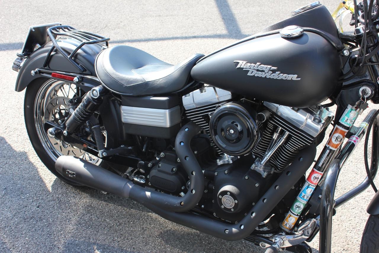 HARLEY-DAVIDSON DYNA STREET BOB