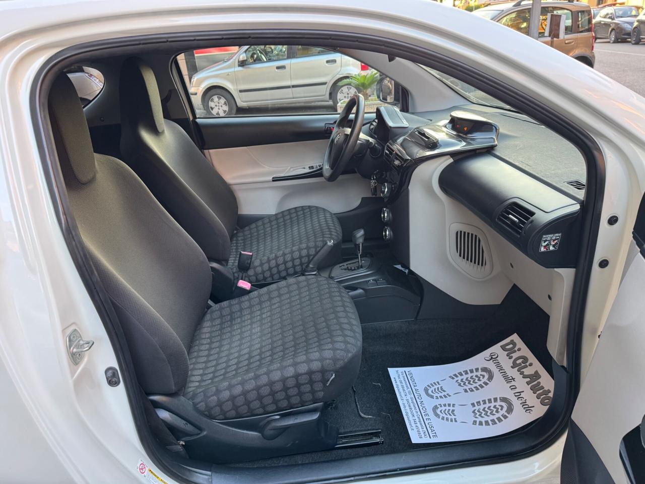 Toyota iQ 1.0 CVT Trend Automatica