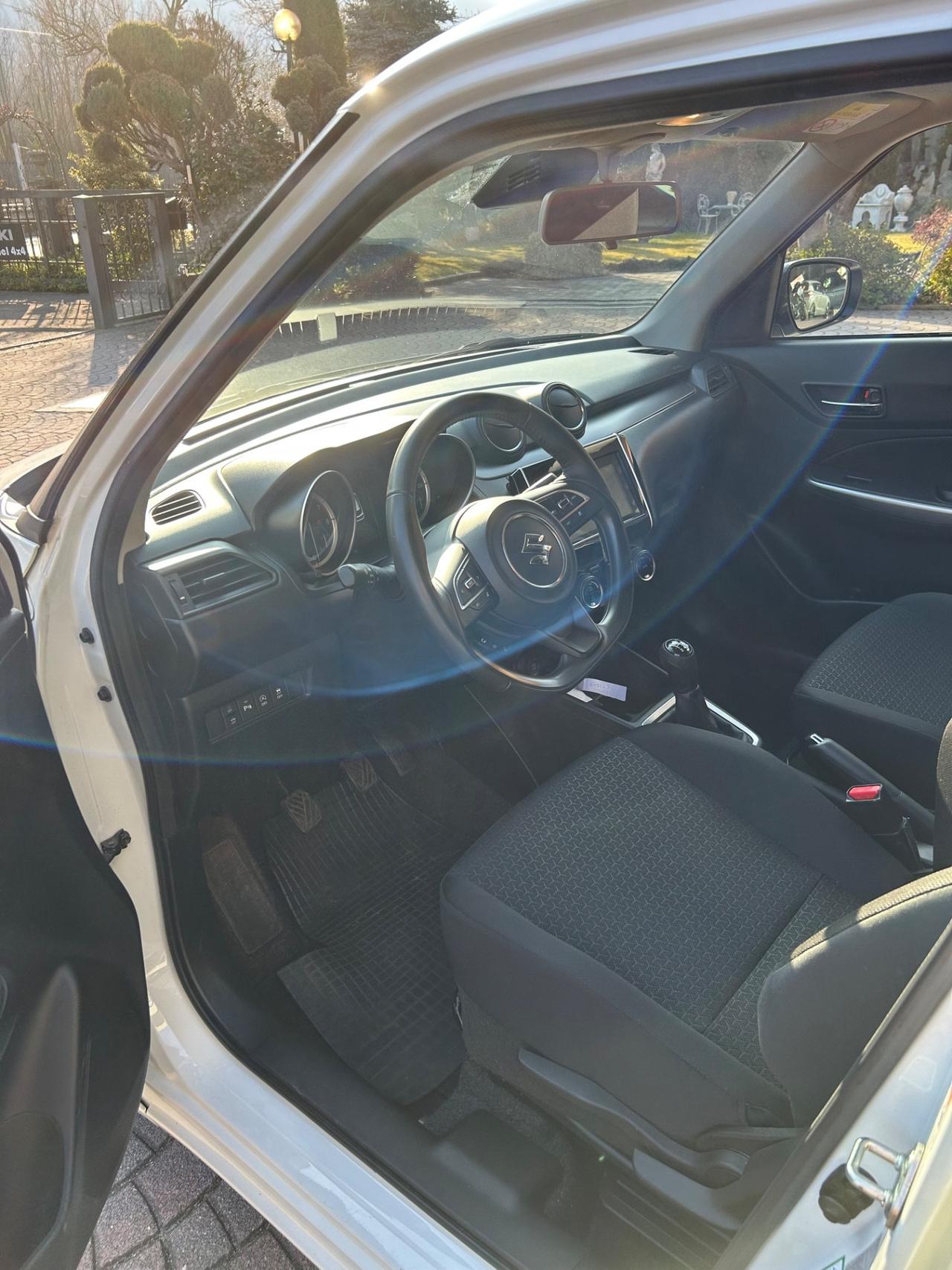 Suzuki Swift 1.2 Hybrid 4WD AllGrip Top