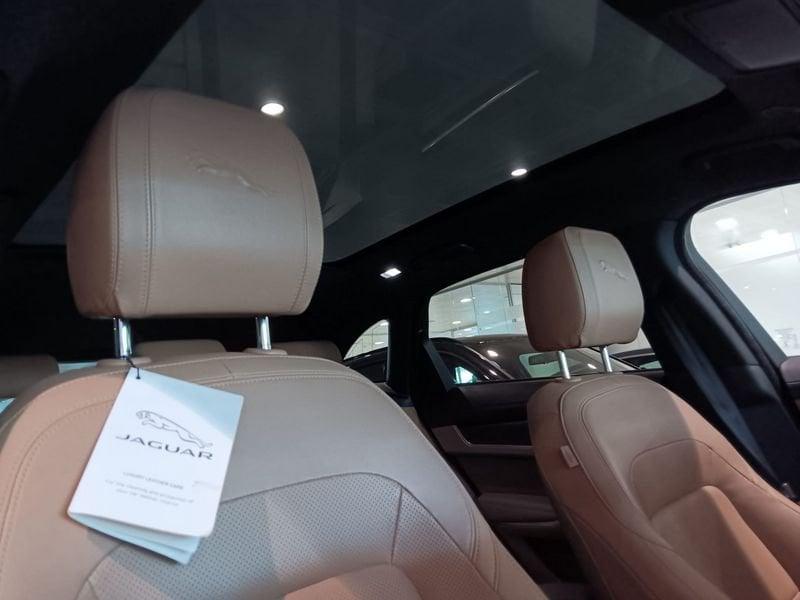 Jaguar F-Pace 2.0d i4 mhev R-Dynamic SE awd 204cv auto