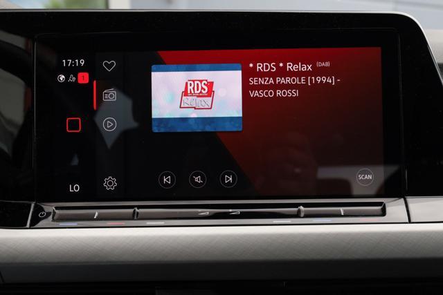 VOLKSWAGEN Golf Variant 1.0 eTSI EVO DSG Life