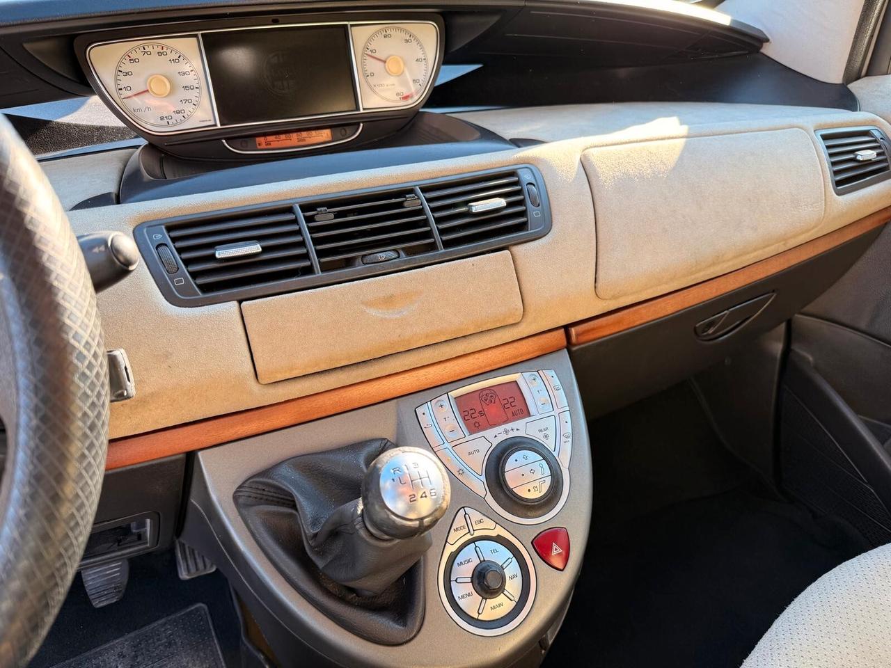 Lancia Phedra 2.0 MJT 120 CV Emblema