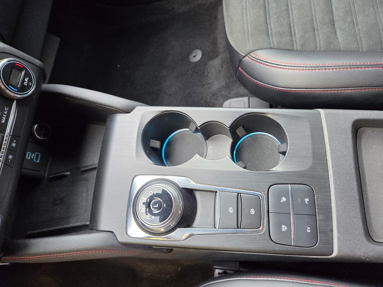 Ford Kuga Plug In Hybrid ST-Line X - 2021