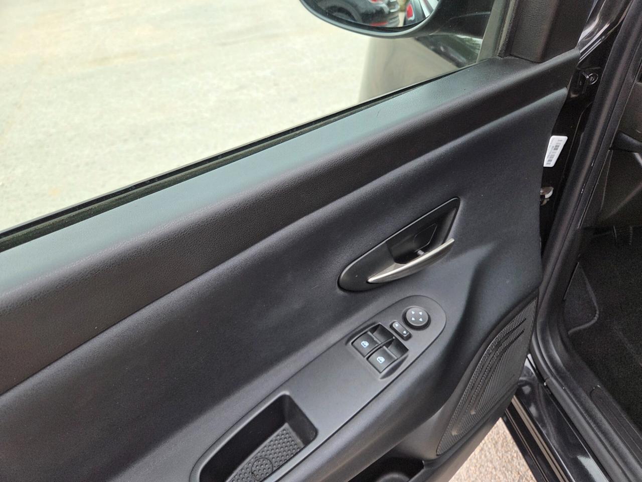 Lancia Ypsilon 1.2 69 CV 5 porte Gold