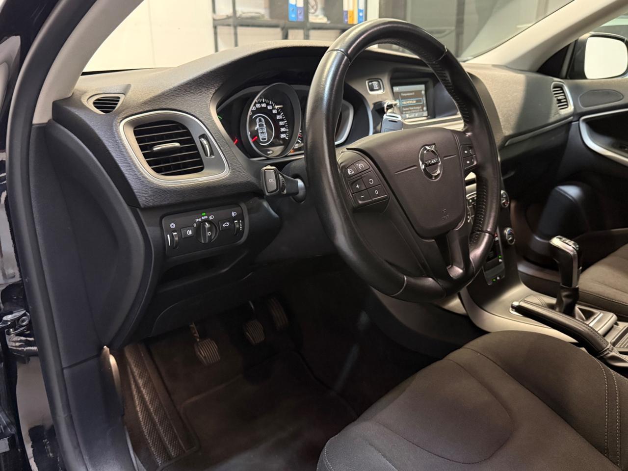 Volvo V40 D2 'eco' Momentum