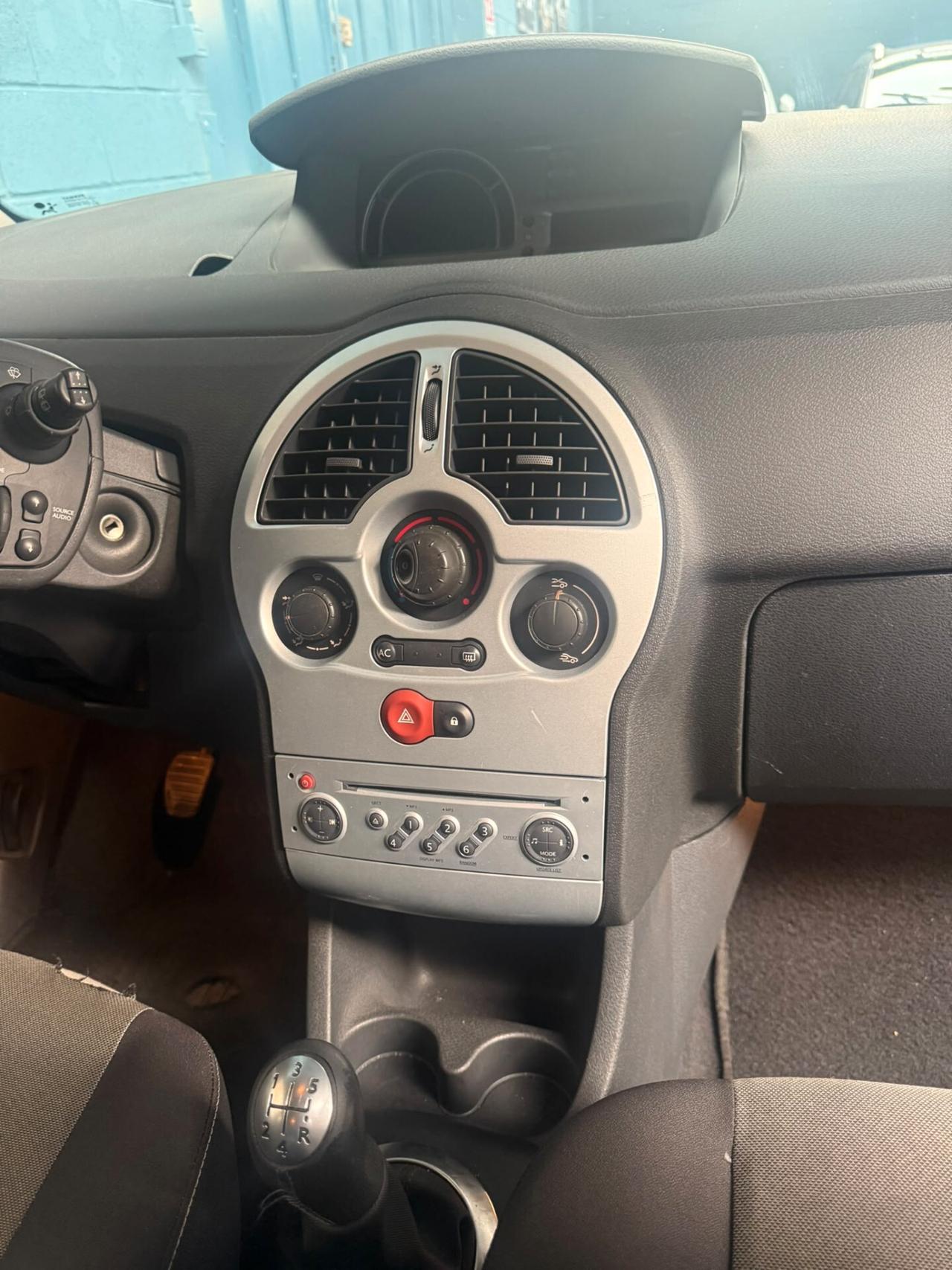 RENAULT 1.2CC 75CV OK NEOPATENTATI