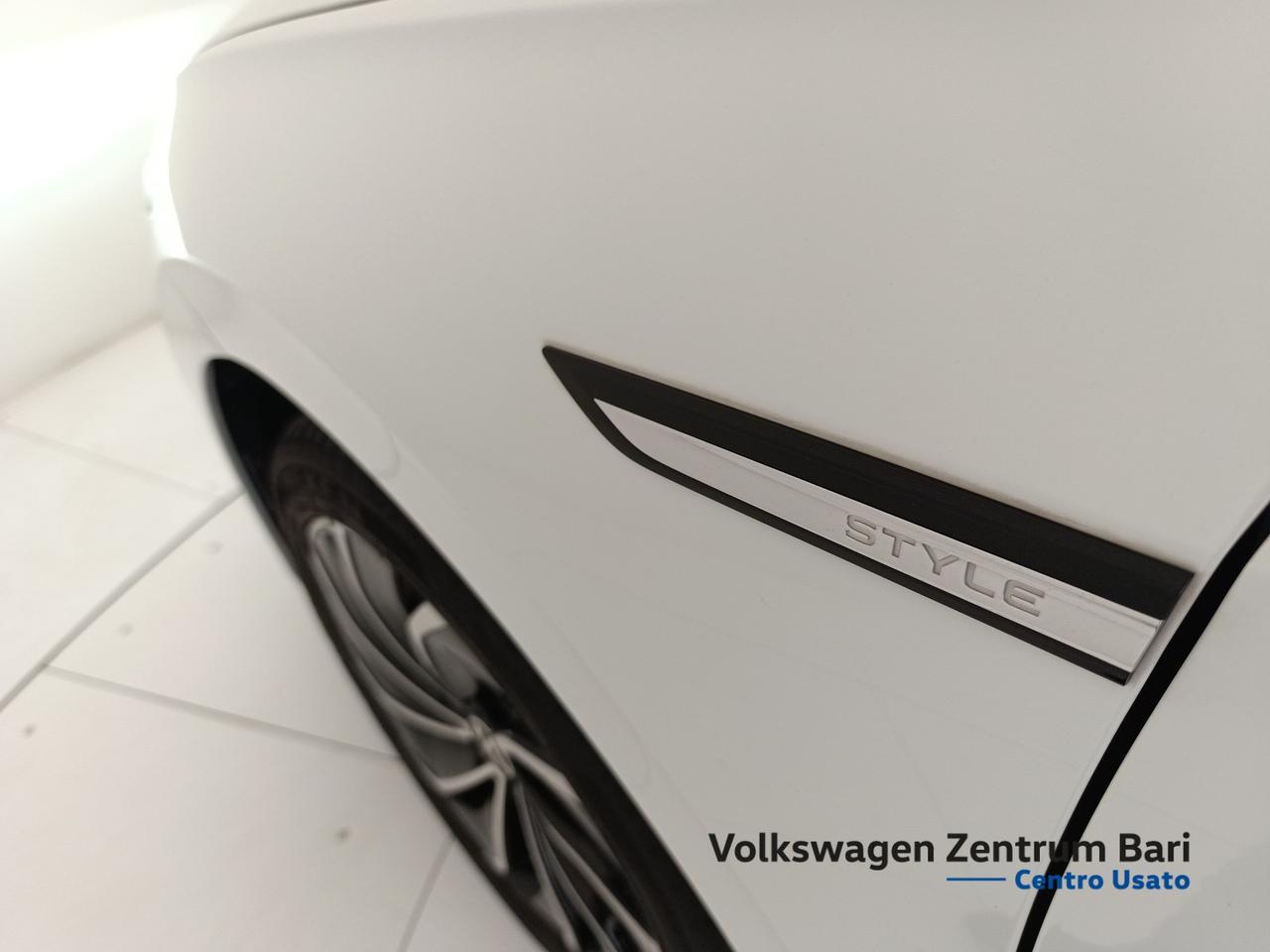 Volkswagen Golf 2.0 tdi style 115cv dsg