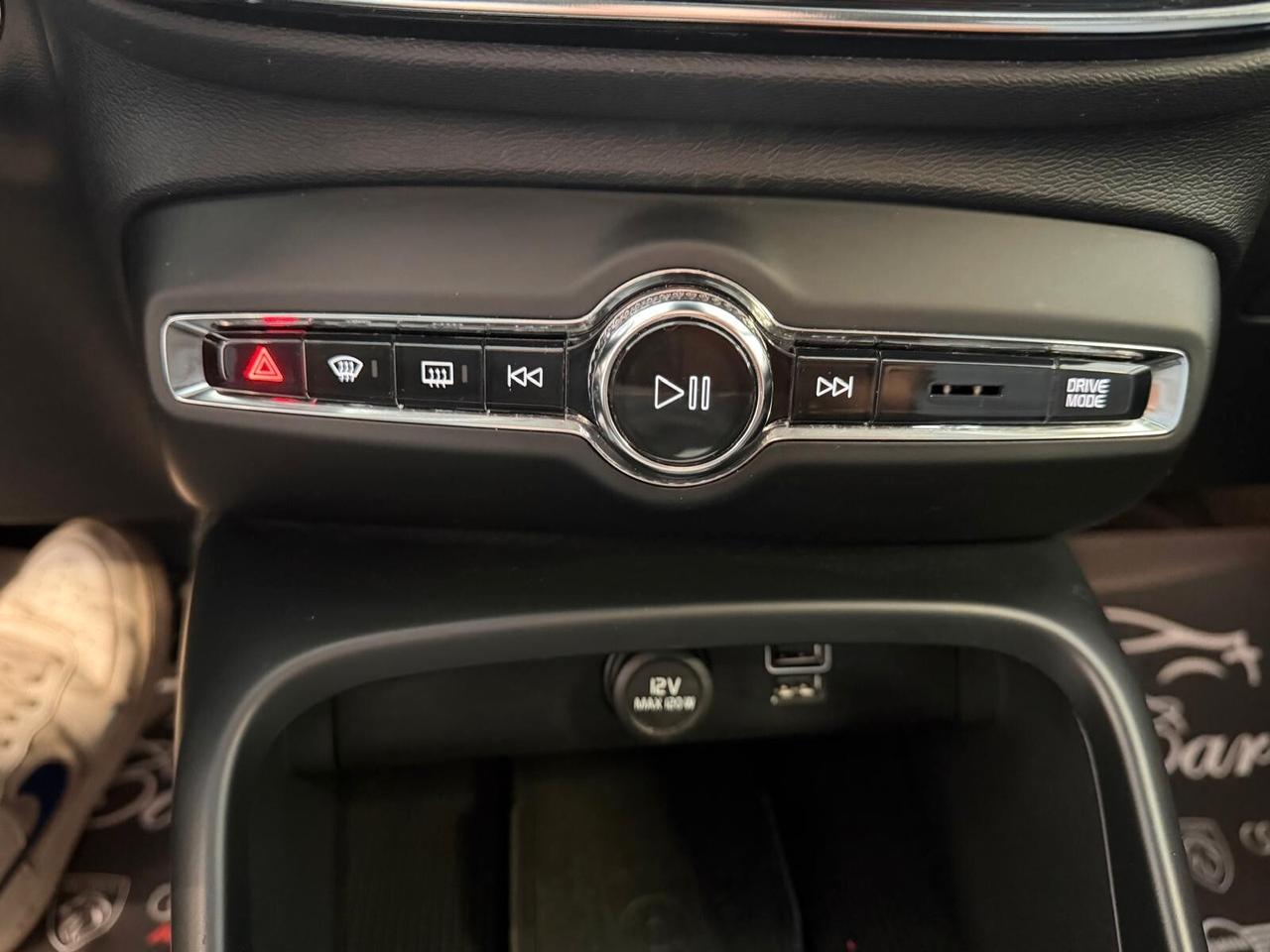 VOLVO XC40 GEARTRONIC AWD D3 2.0 150CV PELLE NAVI ANNO 2019