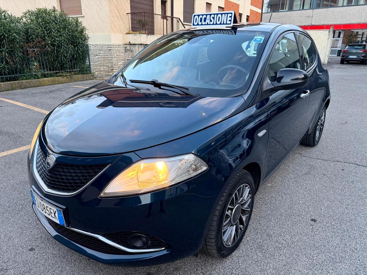 Lancia Ypsilon 1.2 69 CV 5 porte Gold ***OK NEOPATENTATI**
