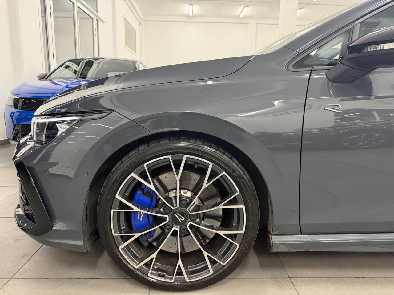 VW Golf 8.5 2.0 4Motion R PERFORMANCE finanziabile