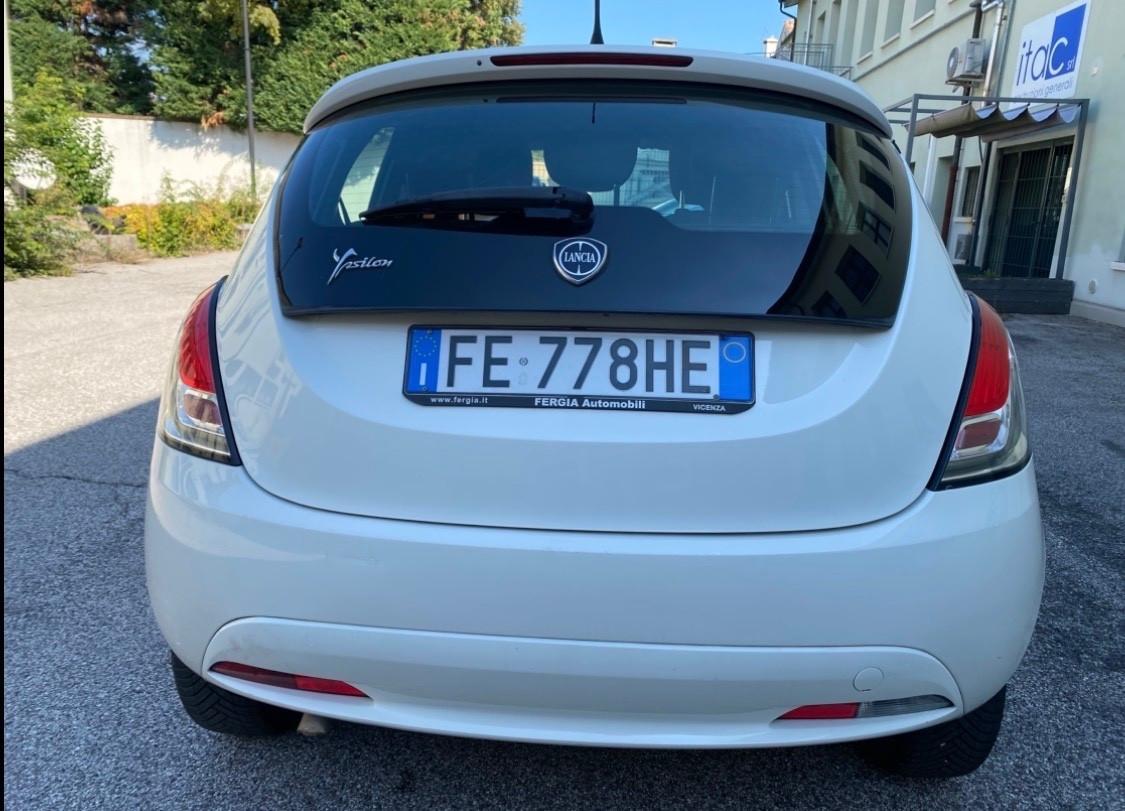 Lancia Ypsilon 1.3 MJT 16V 95 CV 5 porte Platinum
