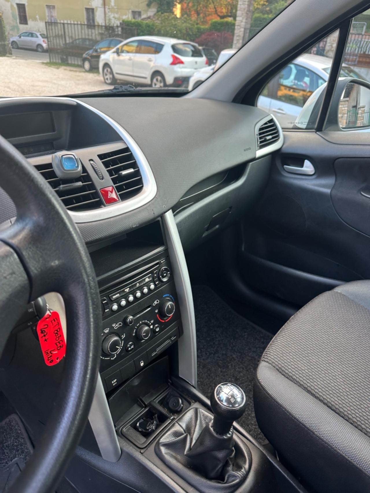 Peugeot 207 1.4 8V 75CV 5p. ECO GPL NEOPAT KMCERT GARANZ