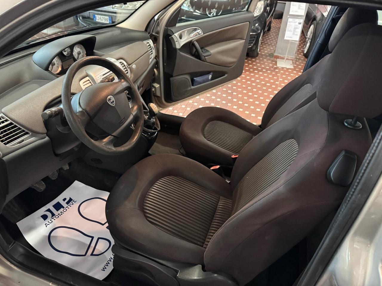 Lancia Ypsilon 1.2 Versus - IDEALE PER NEOPATENTATI