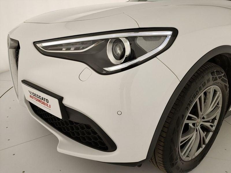 Alfa Romeo Stelvio 2.2 t Business Q4 190cv auto
