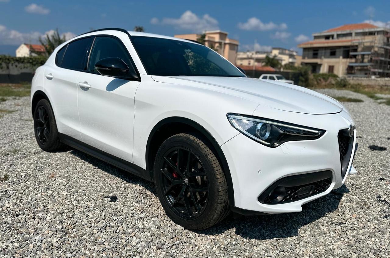 Alfa Romeo Stelvio 2.2 Turbodiesel 210 CV AT8 Q4 B-Tech