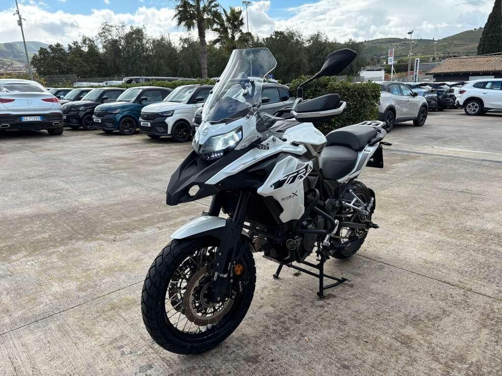 Benelli TRK 502 2021/ KM 17.000 Tua a solo 35 Euro al mese