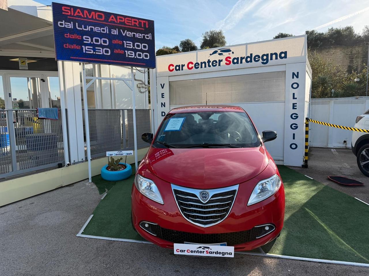 Lancia Ypsilon 0.9 TwinAir 85 CV 5 porte S&S Gold
