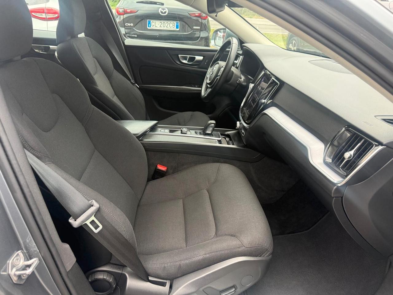 Volvo V60 B4 (d) Geartronic Momentum Business