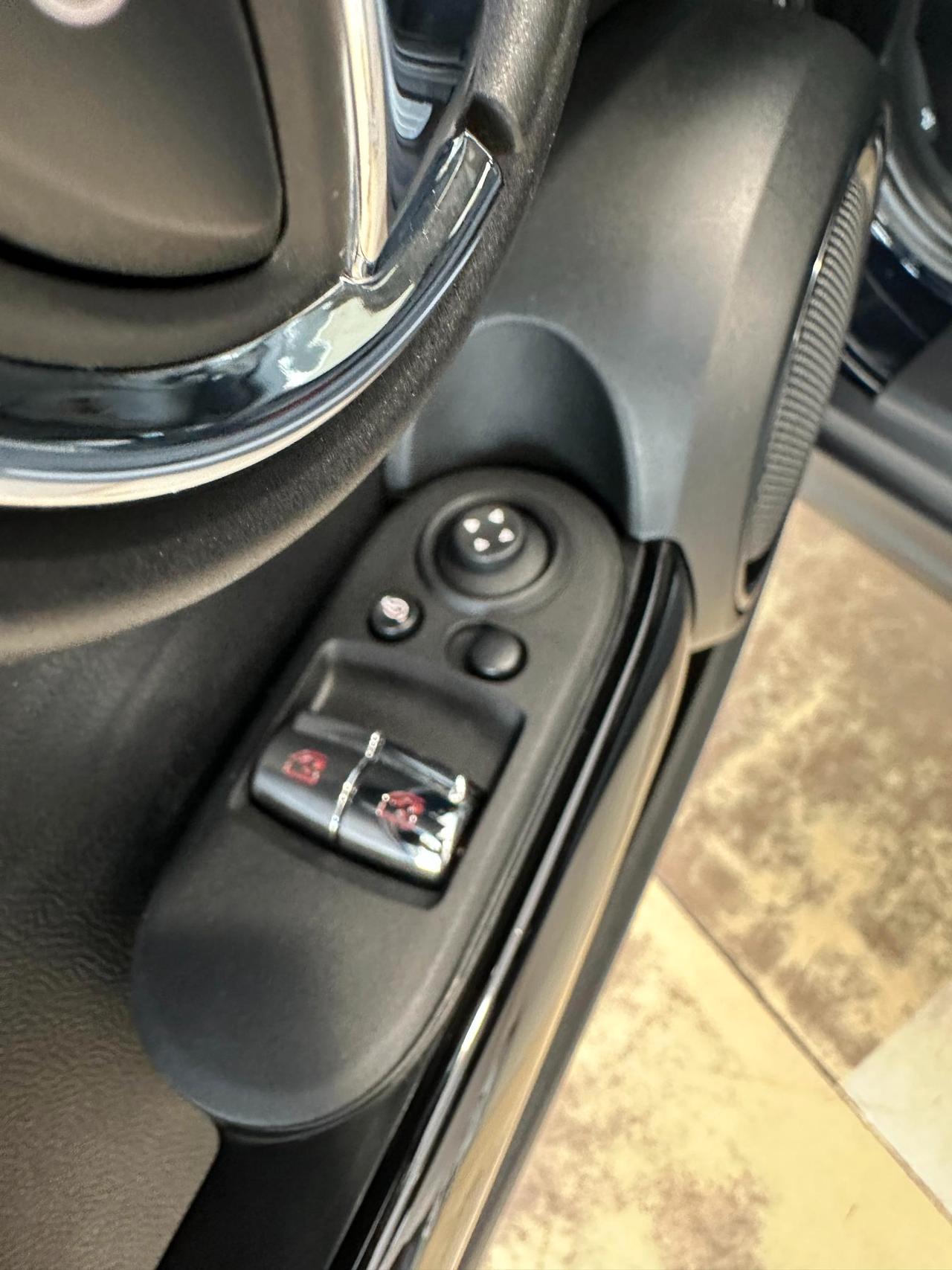 Mini Cooper SE Classic Full Electric Auto - Navi - Pack Luci - Carplay