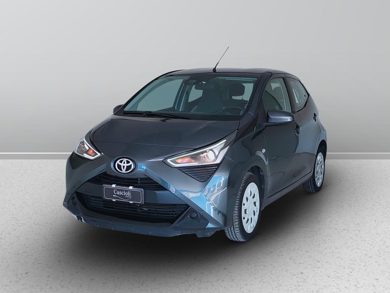 TOYOTA Aygo II 2018 5p - Aygo 5p 1.0 x-play m-mt 72cv