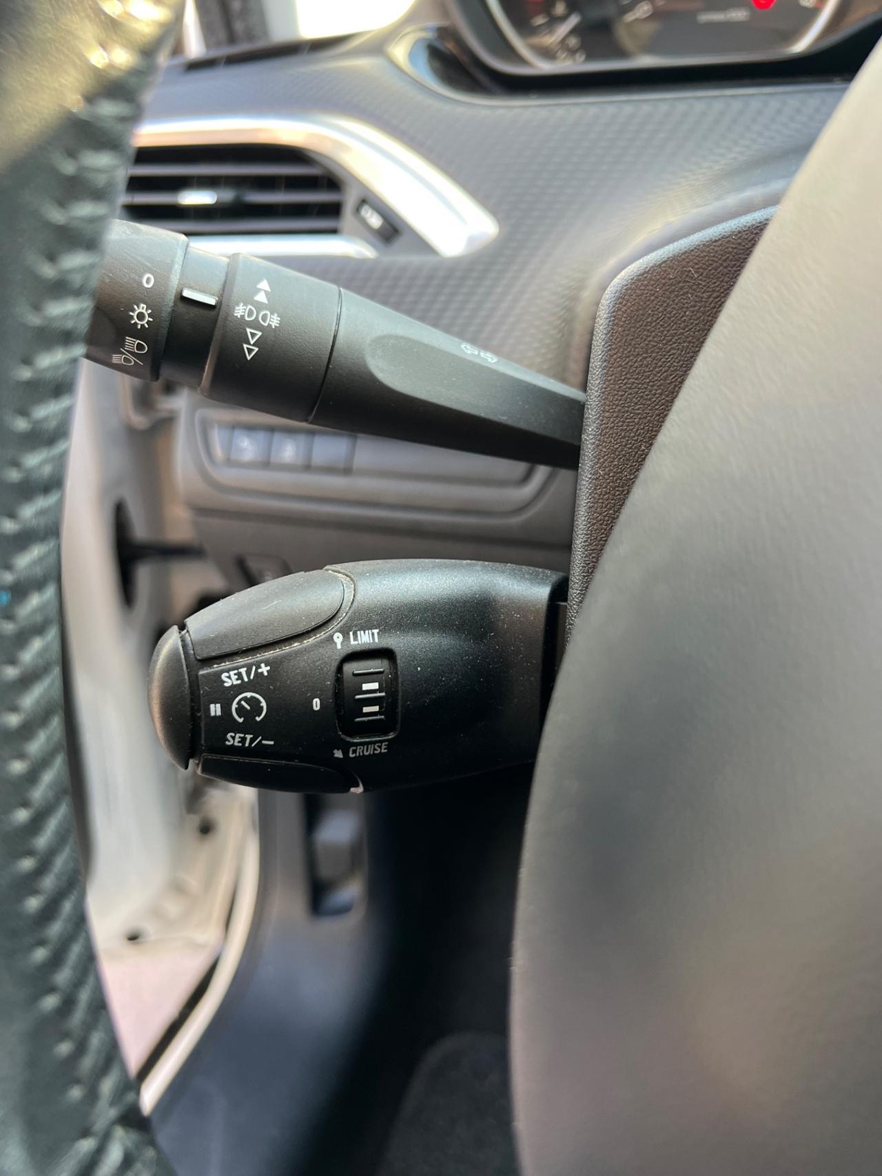 Peugeot 2008 BlueHDi 75 Active