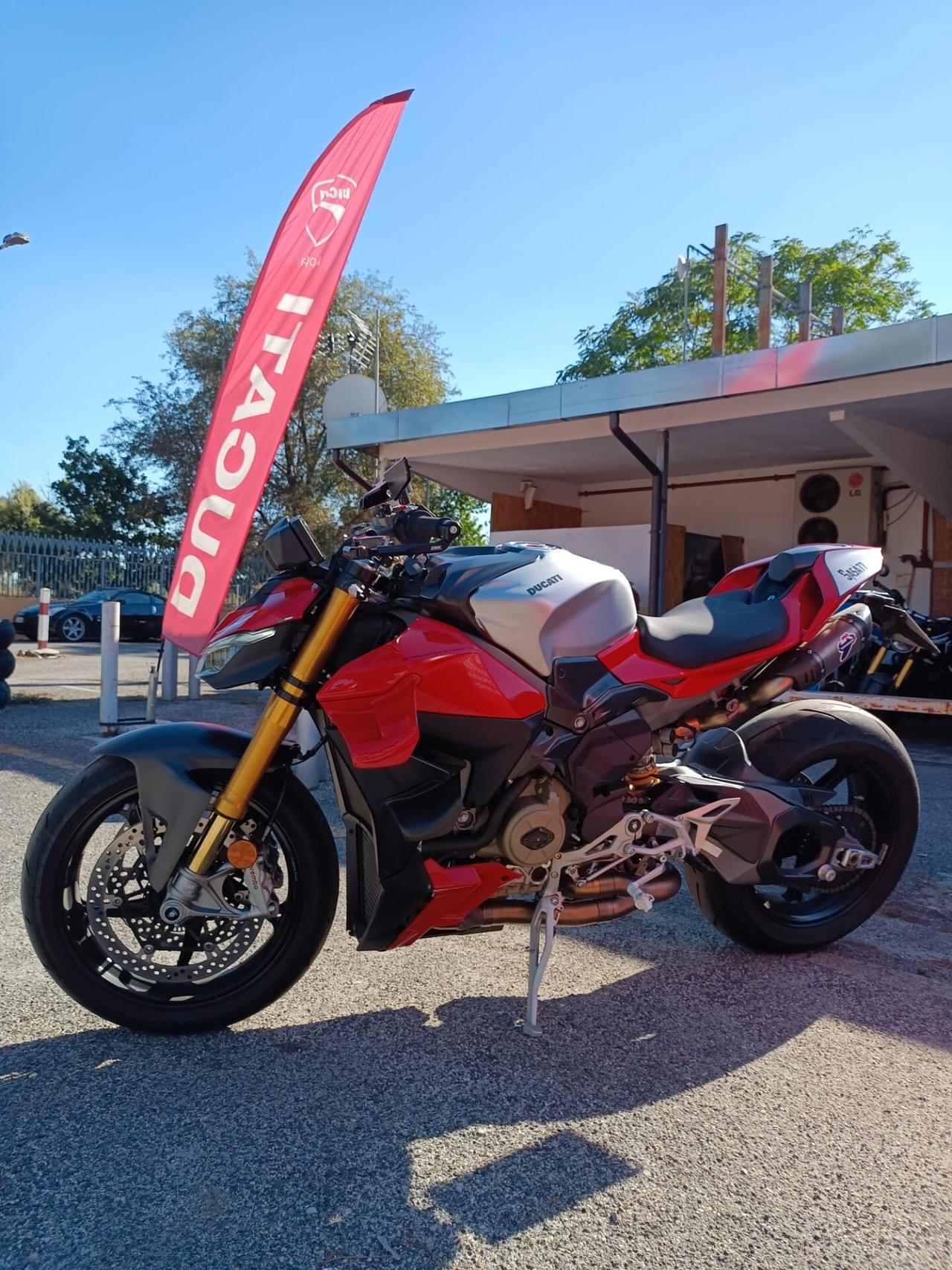 Ducati Streetfighter V4 S