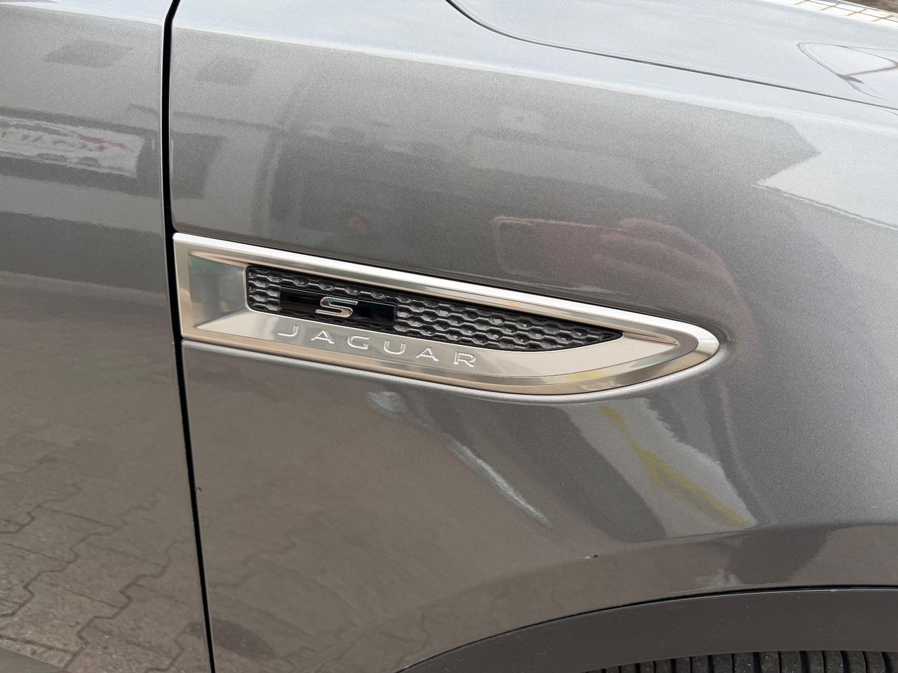 Jaguar E-Pace 2.0D 150 CV R-Dynamic S