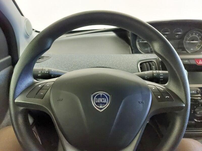 Lancia Ypsilon Ypsilon 1.0 FireFly 5 porte S&S Hybrid Silver