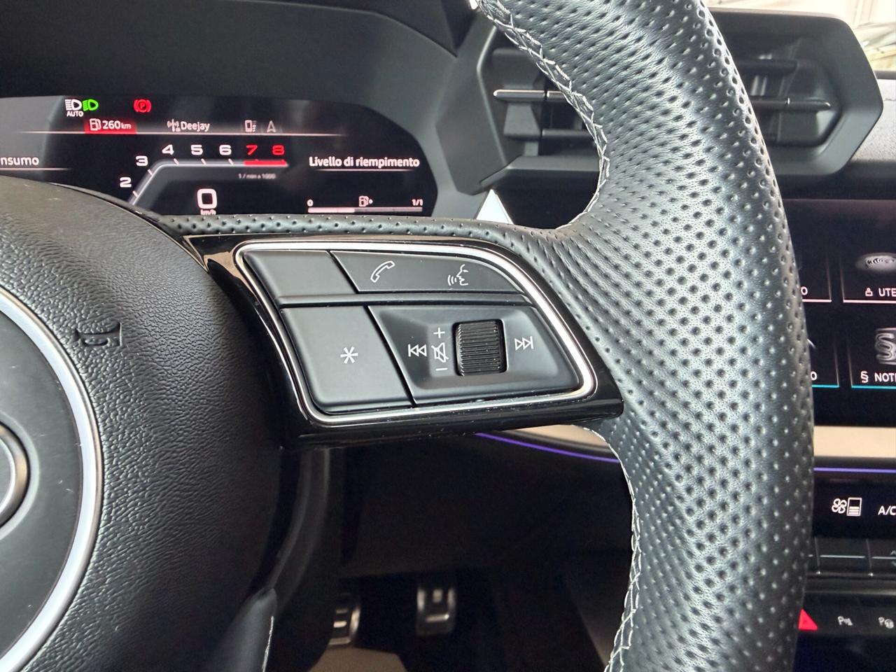 Audi A3 SPB 35 TFSI Identity Black