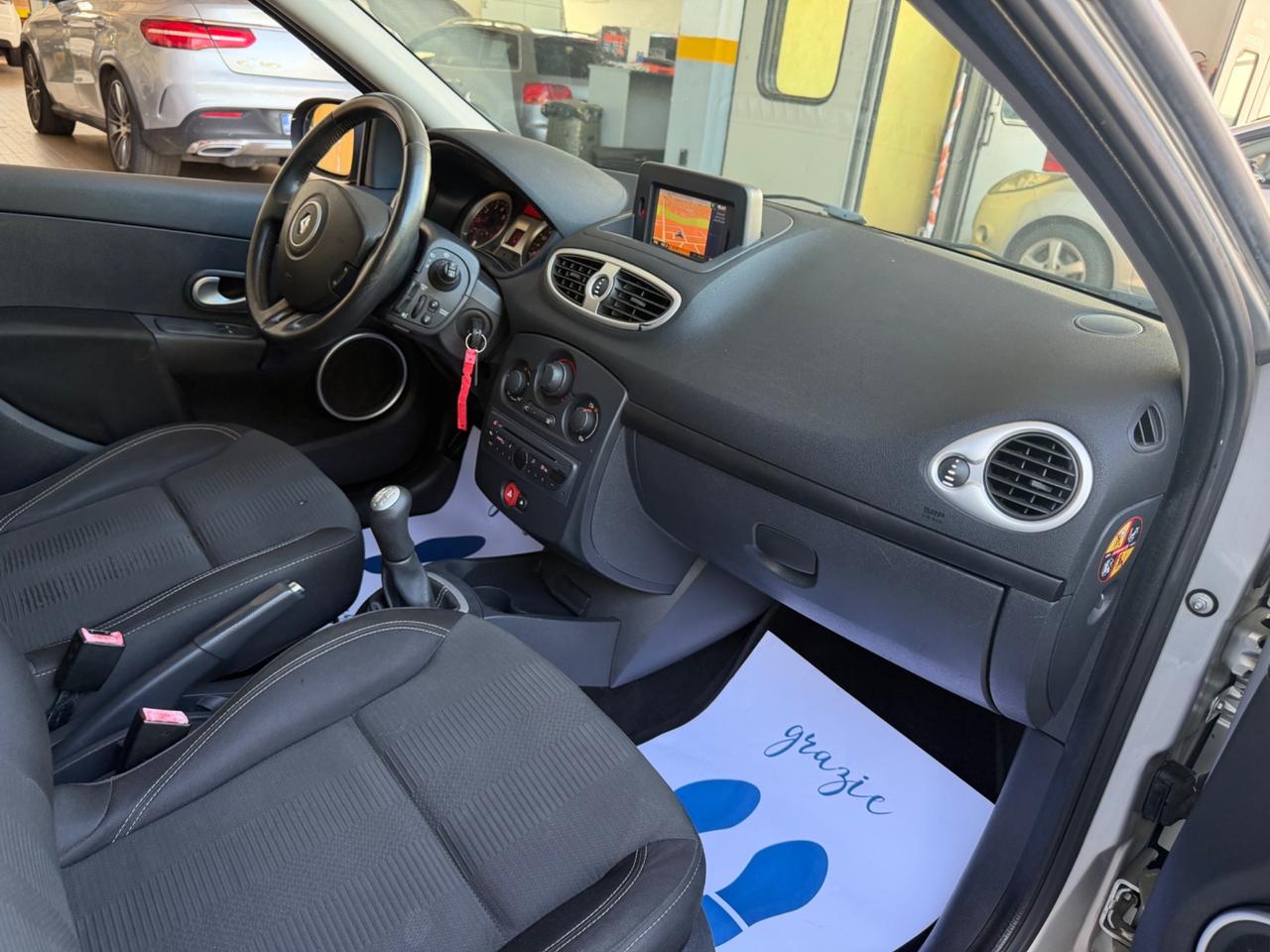 Renault Clio 1.2 16V SporTour Luxe