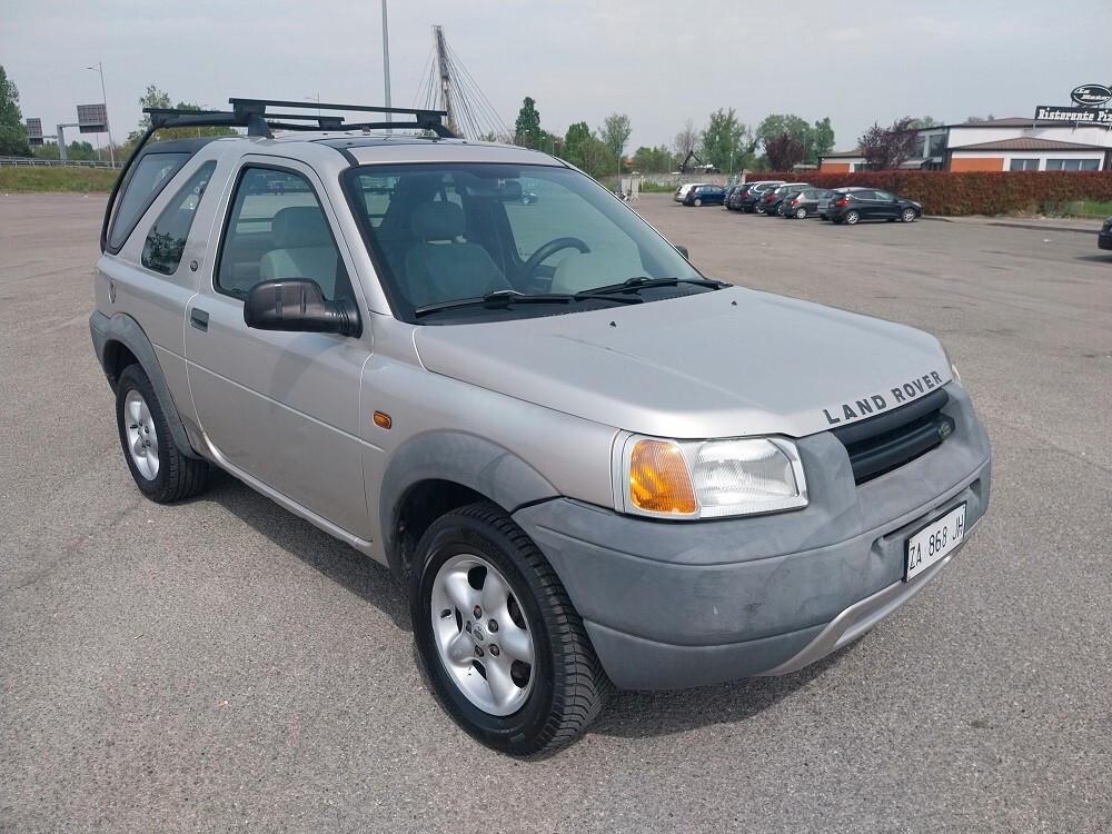 Land Rover Freelander 2.0 TD cat 3p. Hardback