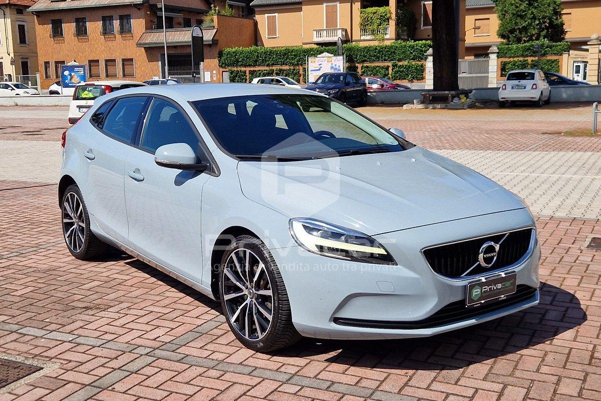VOLVO V40 D2 Momentum