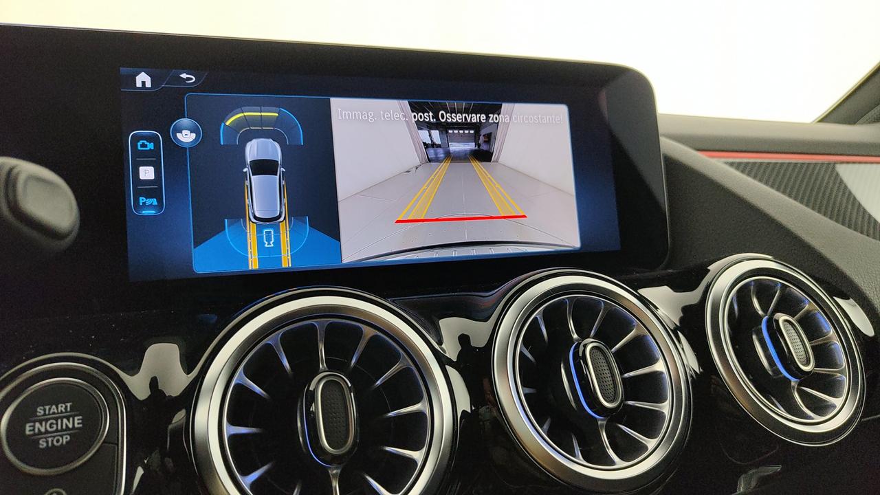 Mercedes-Benz GLA 200 d automatic