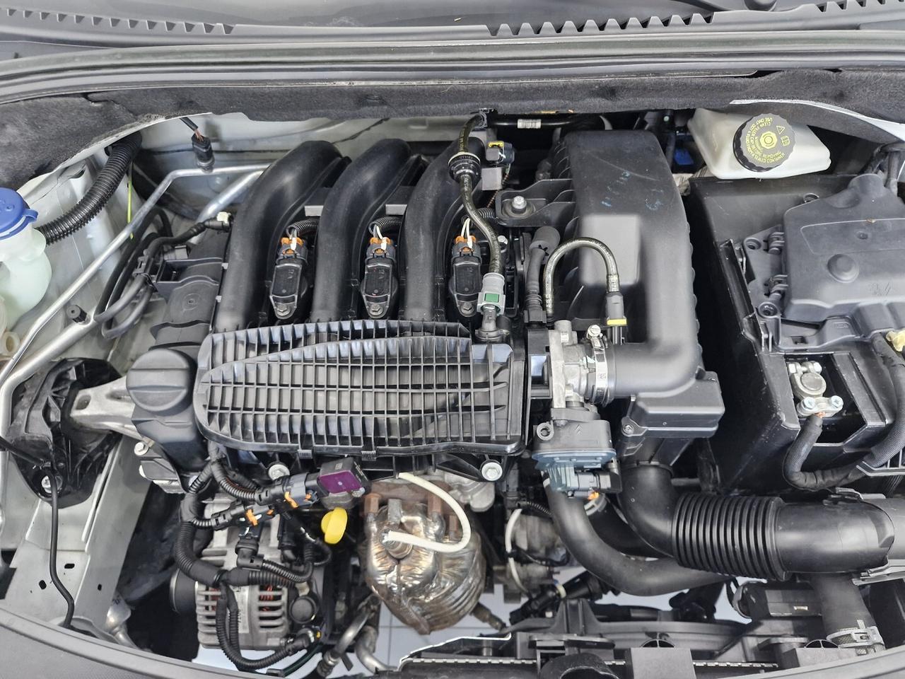 CITROEN C3 1.2 BENZINA EXCLUSIVE ANNO 2015
