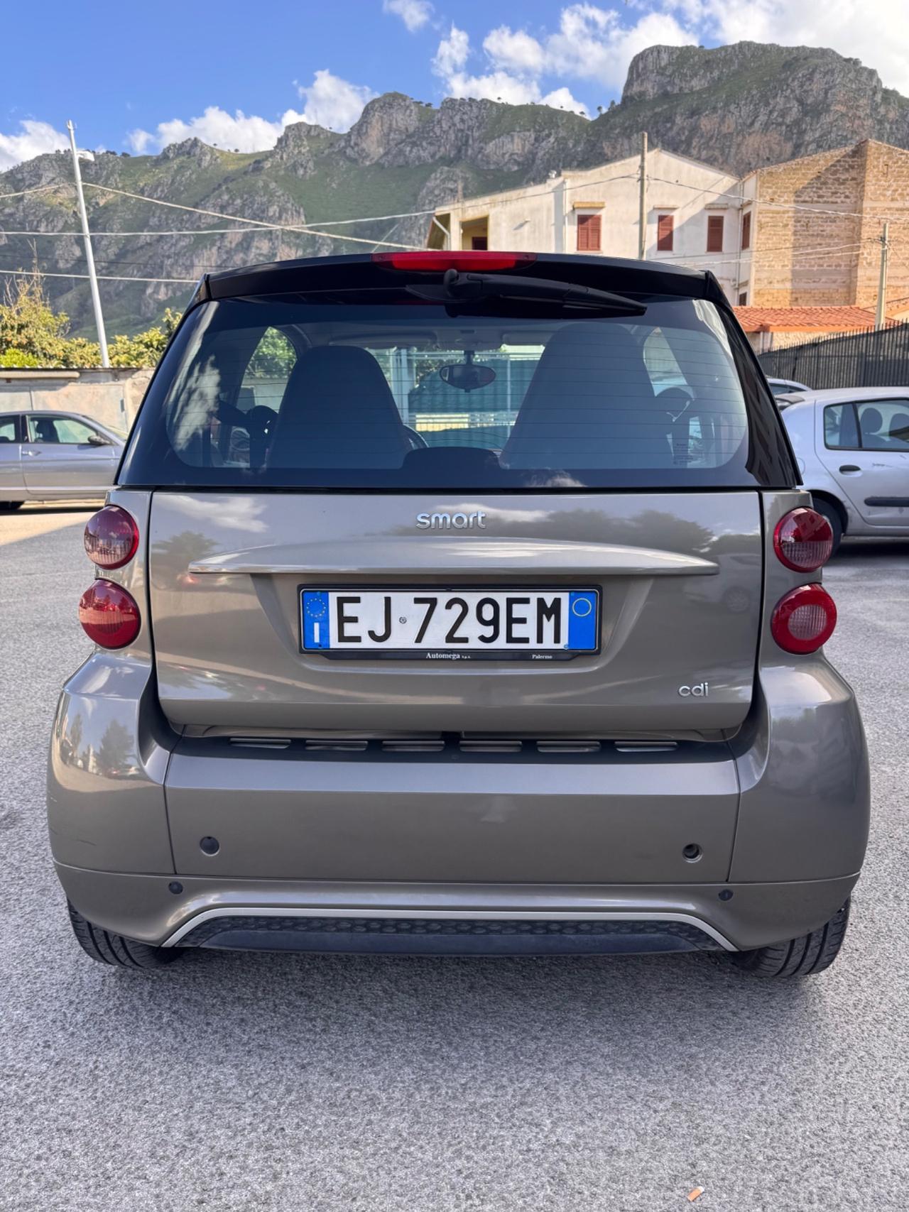 Smart ForTwo 800 40 kW coupé passion cdi