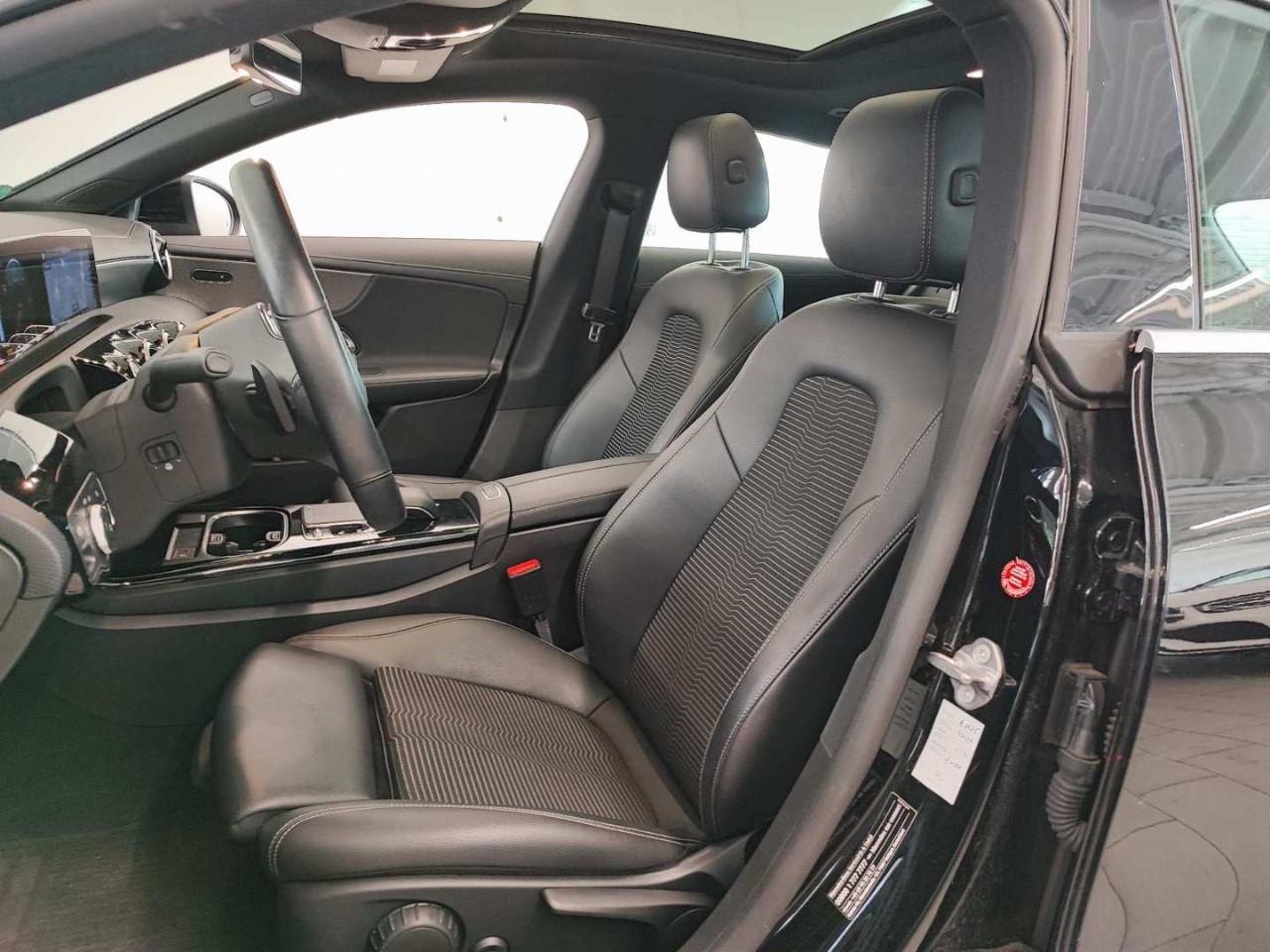 Mercedes-Benz CLA 200 TETTO IVA ESPOSTA