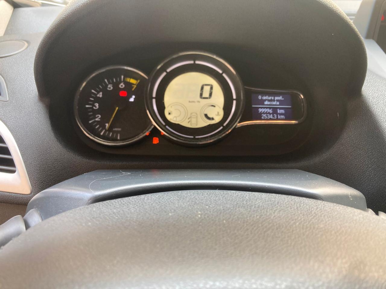 Renault Megane 1.6 -99000 KM- 2009