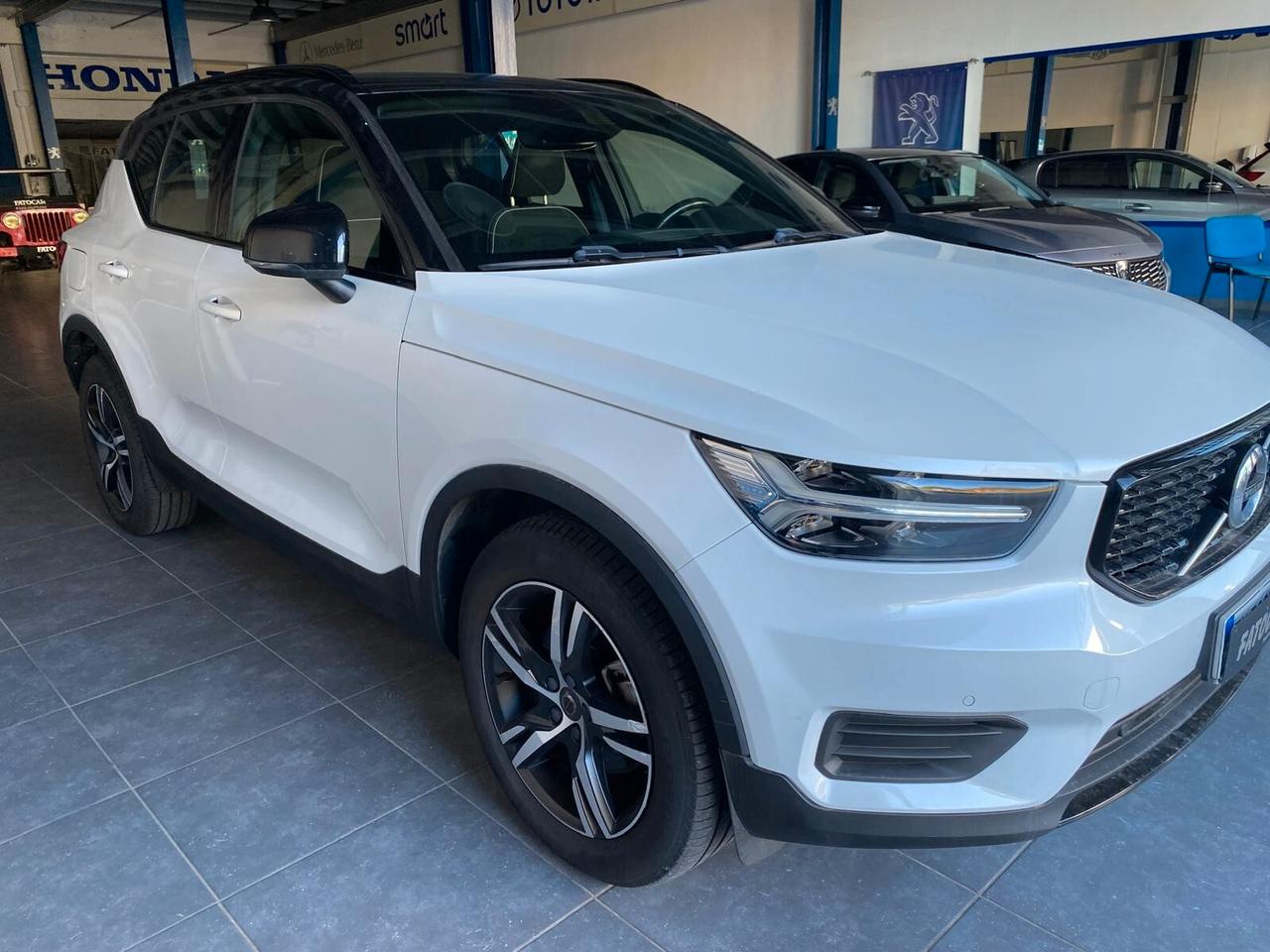 Volvo XC40 D3 AWD R-design